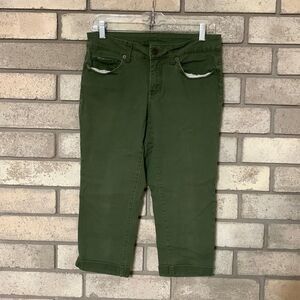 3for$20 Capri crop size 8